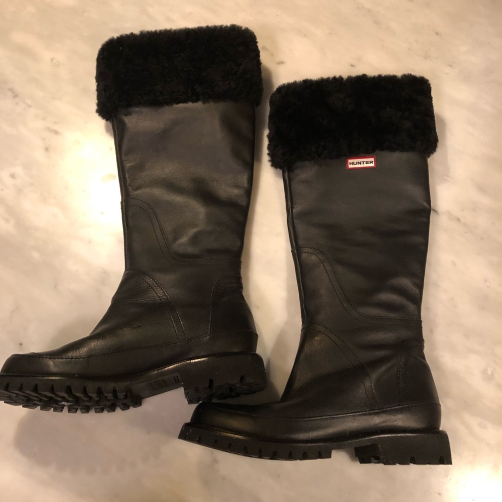 New Hunter Boot  Black Leather / Shearling 7 $395 - Picture 7 of 8